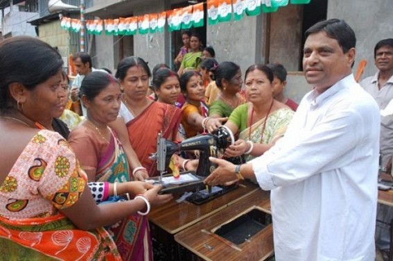 MLA Gopal Chandra Roy distributes stitching machine to 5 SHG